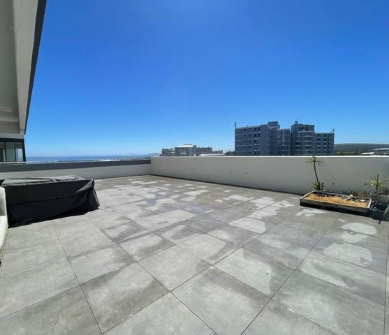 2 Bedroom Property for Sale in Three Anchor Bay Western Cape